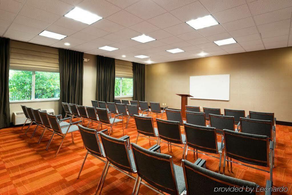 Holiday Inn Express Hotel & Suites North Seattle - Shoreline, An Ihg Hotel Экстерьер фото